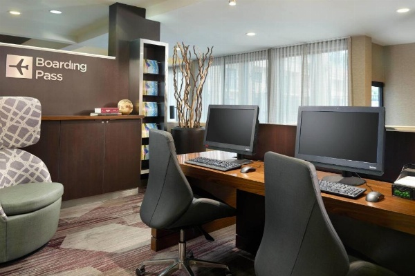 Courtyard by Marriott Raleigh Midtown image 17