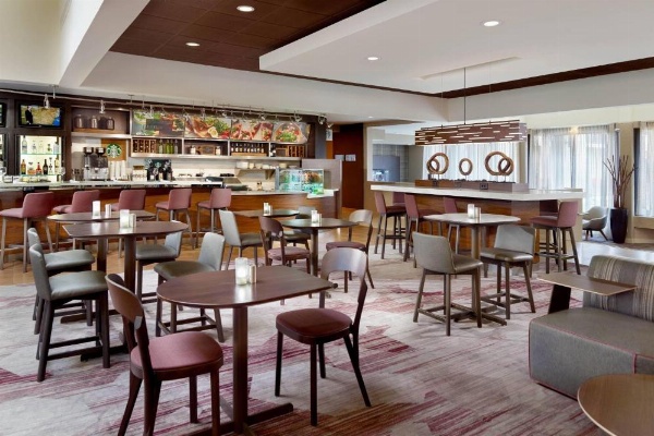 Courtyard by Marriott Raleigh Midtown image 19
