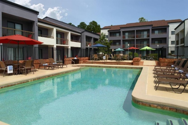 Courtyard by Marriott Raleigh Midtown image 20